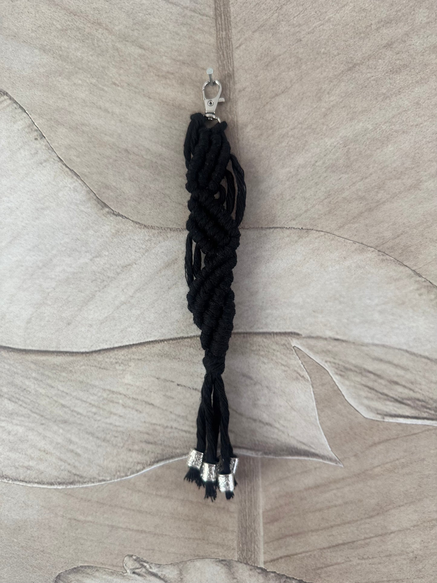 Macrame Sleutelhanger Asymetrisch