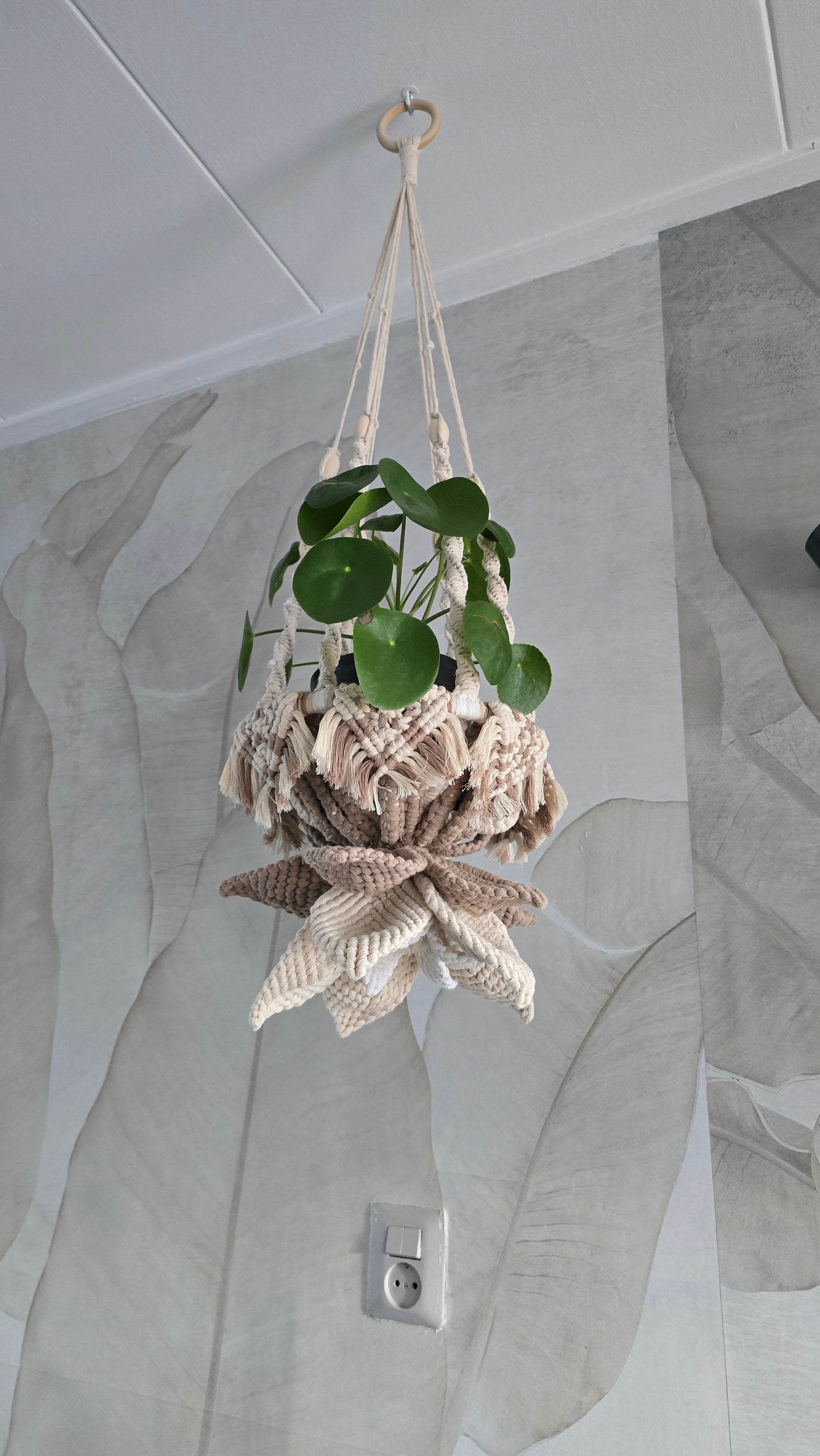 Plantenhanger met 3 delige bloem