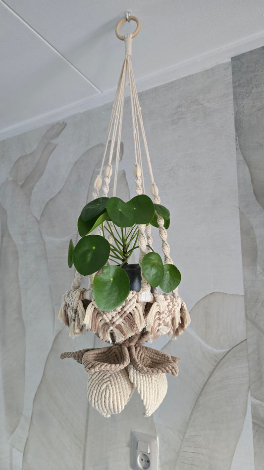 Plantenhanger met 3 delige bloem